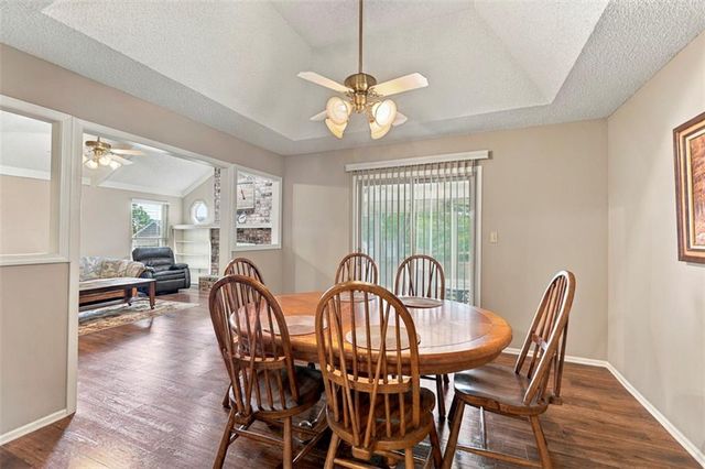16513 E 51st St Court S, Independence, MO 64055