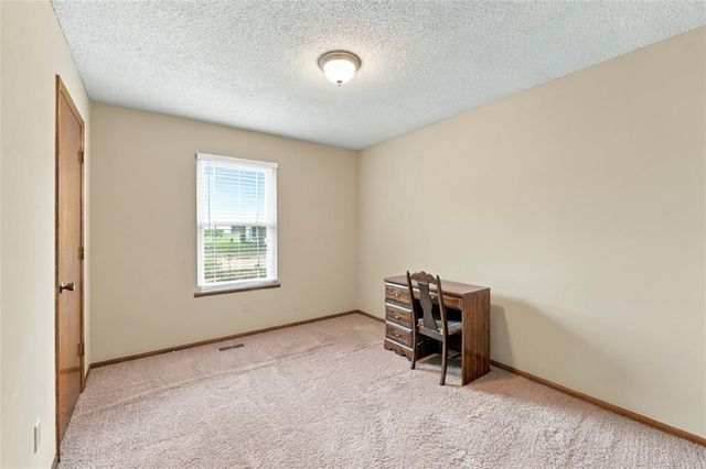 16513 E 51st St Court S, Independence, MO 64055