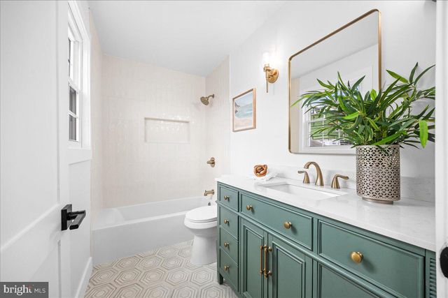 321 N HARVARD AVE, Ventnor City, NJ 08406