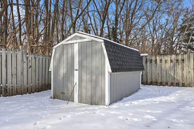 10640 Aquila Avenue S, Bloomington, MN 55438