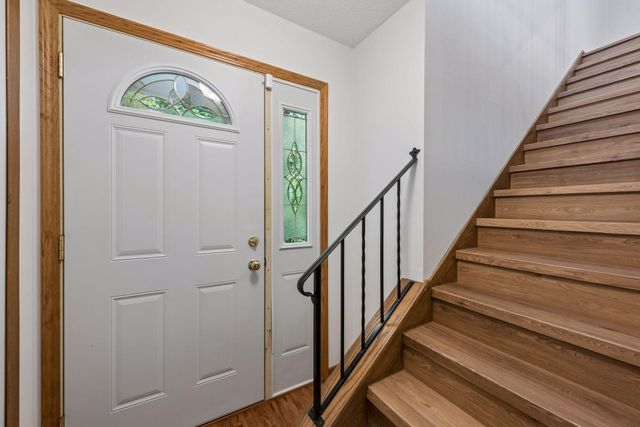 1756 Helena Road N, Oakdale, MN 55128