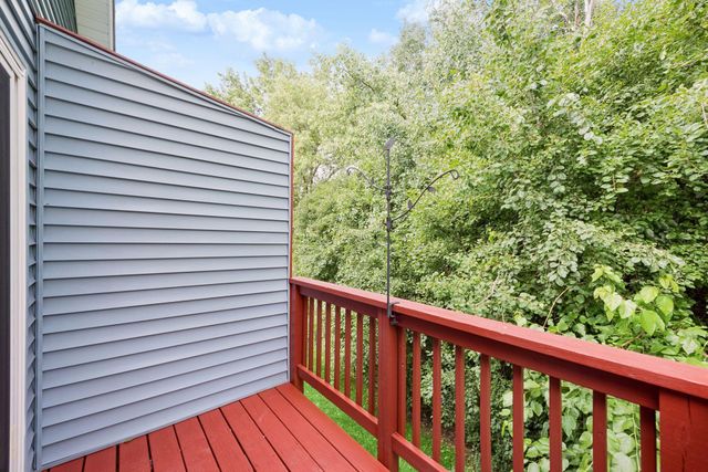 1756 Helena Road N, Oakdale, MN 55128