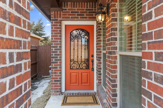 3805 Weatherstone Drive, Fort Worth, TX 76137