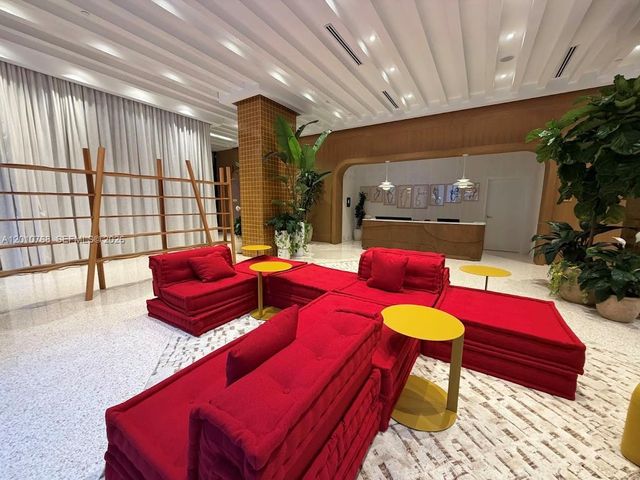 90 NE 32 803, Miami, FL 33137