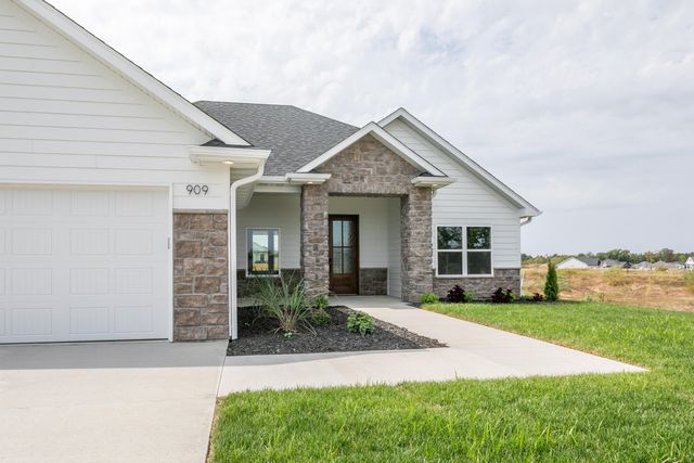 909 SPYGLASS CT, Columbia, MO 65201