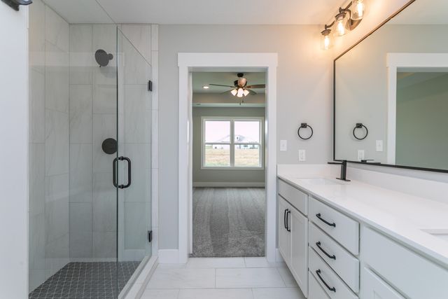 909 SPYGLASS CT, Columbia, MO 65201