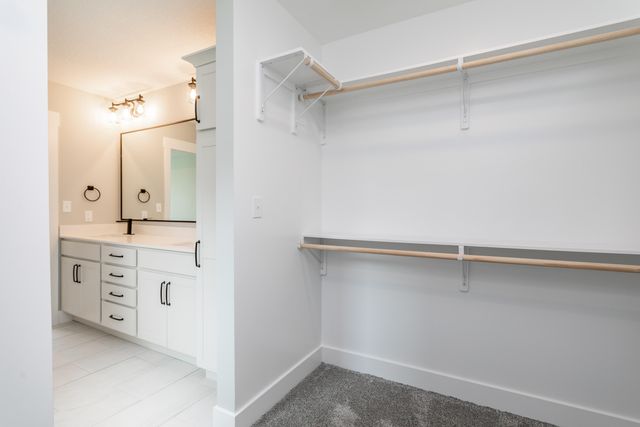 909 SPYGLASS CT, Columbia, MO 65201