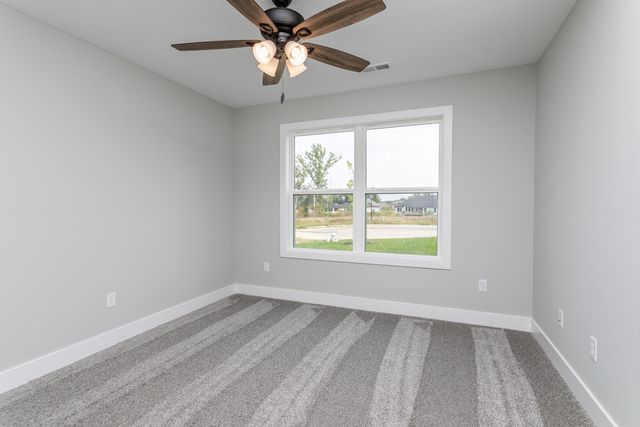 909 SPYGLASS CT, Columbia, MO 65201