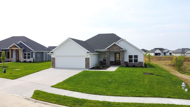 909 SPYGLASS CT, Columbia, MO 65201