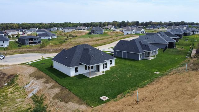 909 SPYGLASS CT, Columbia, MO 65201