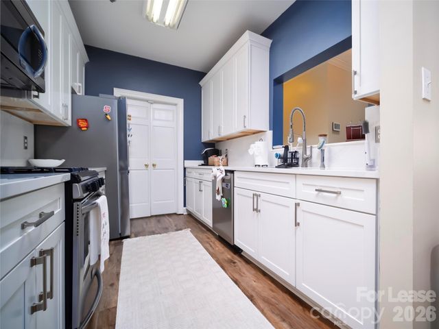 5609 Fairview Road, Charlotte, NC 28209