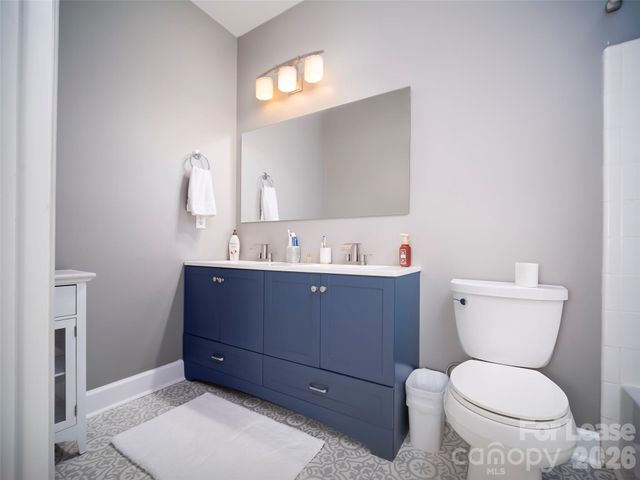 5609 Fairview Road, Charlotte, NC 28209