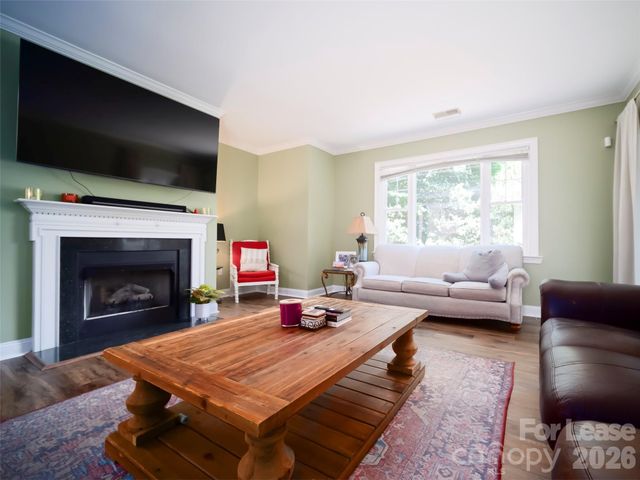 5609 Fairview Road, Charlotte, NC 28209