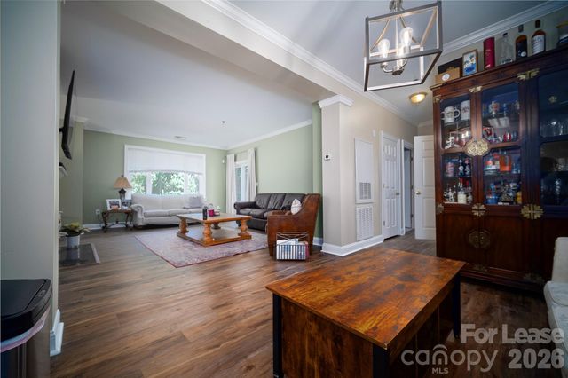 5609 Fairview Road, Charlotte, NC 28209