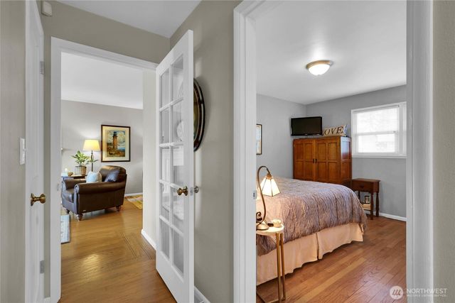 19041 21st Avenue NW, Shoreline, WA 98177