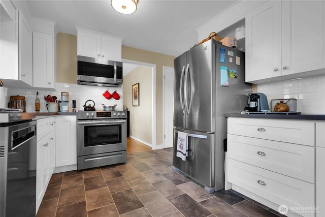 19041 21st Avenue NW, Shoreline, WA 98177