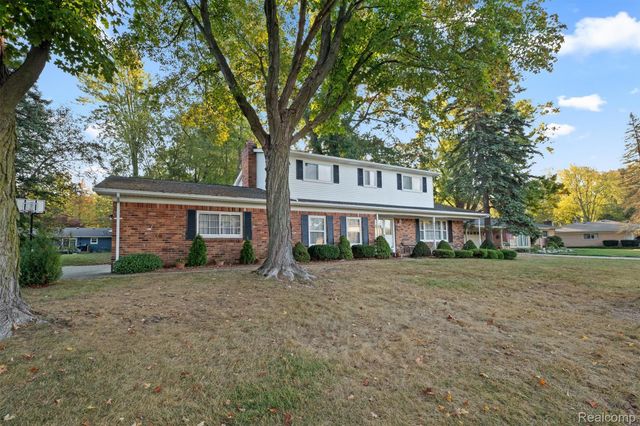 52580 Southdown Road, Shelby Charter Township, MI 48316