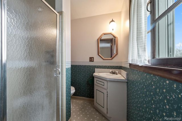 52580 Southdown Road, Shelby Charter Township, MI 48316