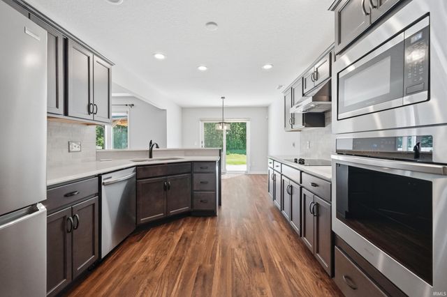 14399 Verona Lakes Passage, Fort Wayne, IN 46814
