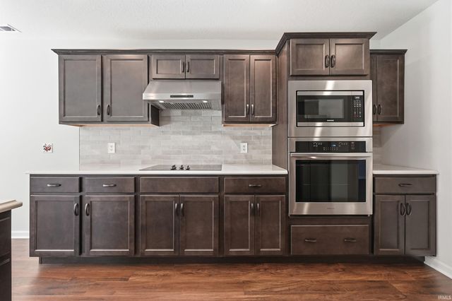 14399 Verona Lakes Passage, Fort Wayne, IN 46814