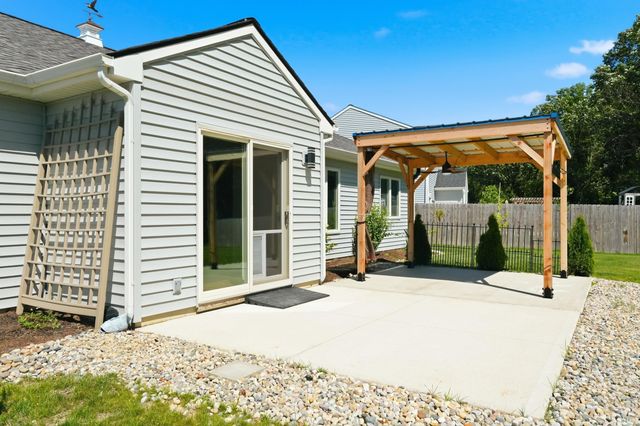 14399 Verona Lakes Passage, Fort Wayne, IN 46814