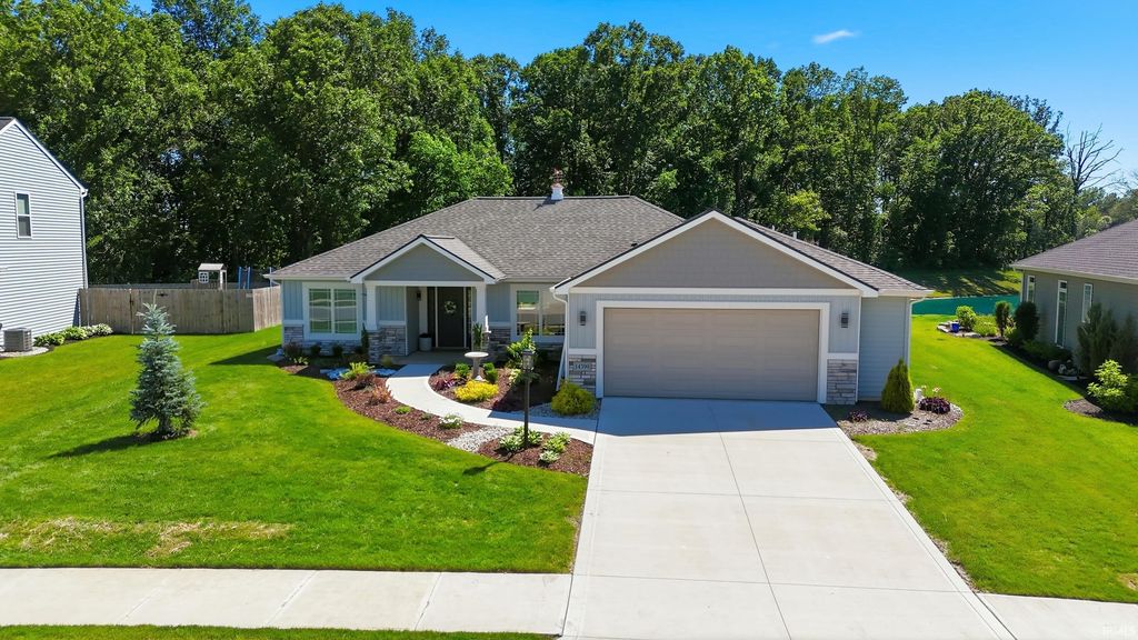 14399 Verona Lakes Passage, Fort Wayne, IN 46814