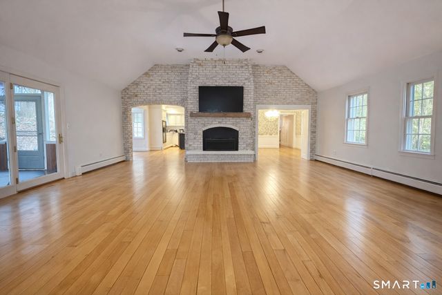 61 High Rock Road, Newtown, CT 06482