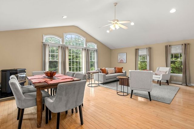 1 Tuxbury Lane, Amesbury, MA 01913