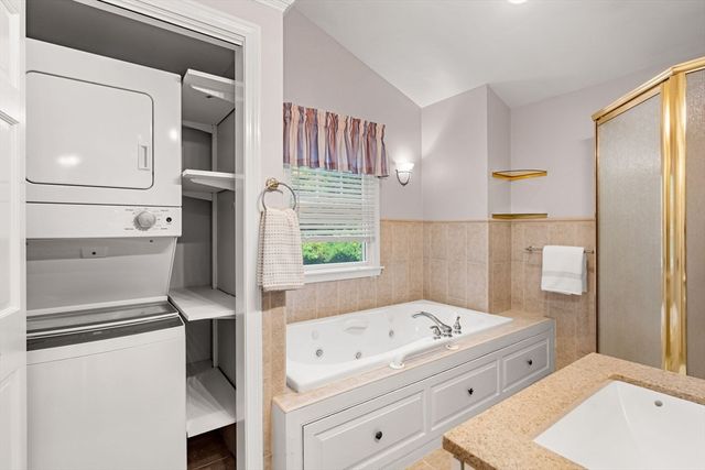 1 Tuxbury Lane, Amesbury, MA 01913