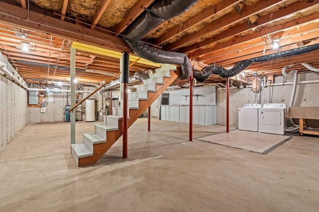 1 Tuxbury Lane, Amesbury, MA 01913