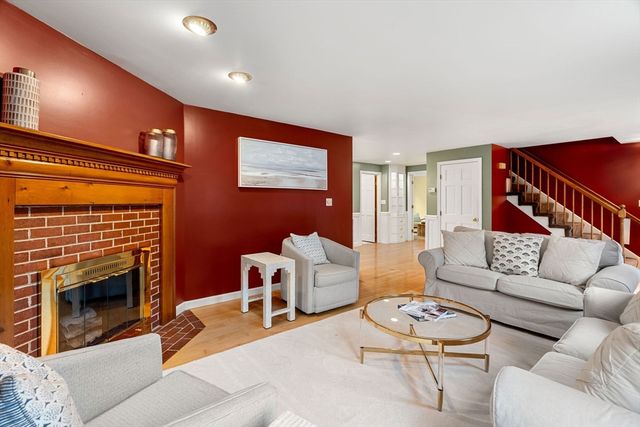 1 Tuxbury Lane, Amesbury, MA 01913