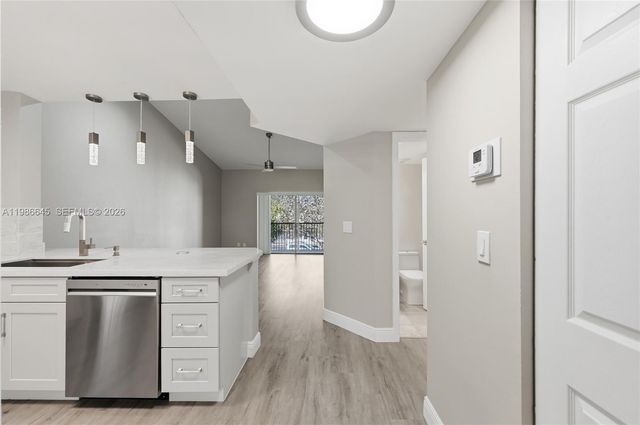 2564 NW 89th Dr 2564, Coral Springs, FL 33065