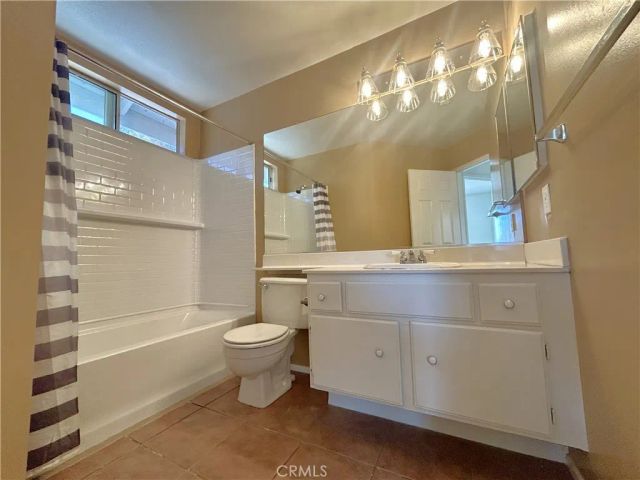 864 Bramble, Corona, CA 92878