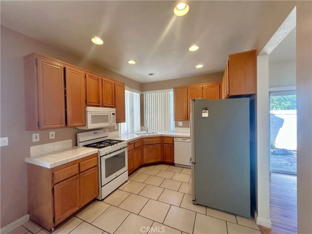864 Bramble, Corona, CA 92878