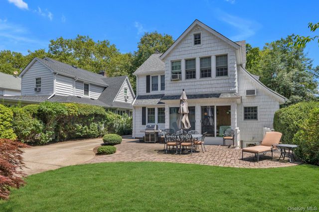44 Fern Street, Floral Park, NY 11001