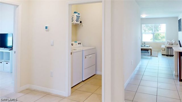 513 Nelson RD N, Cape Coral, FL 33993