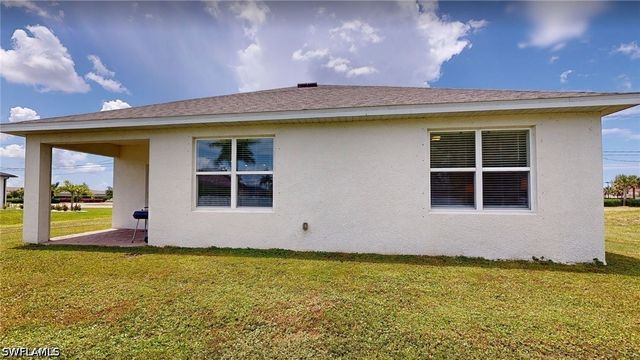 513 Nelson RD N, Cape Coral, FL 33993