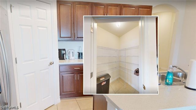 513 Nelson RD N, Cape Coral, FL 33993