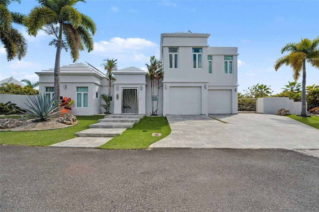 20 PASEO LAS PALMAS, Dorado, PR 00646