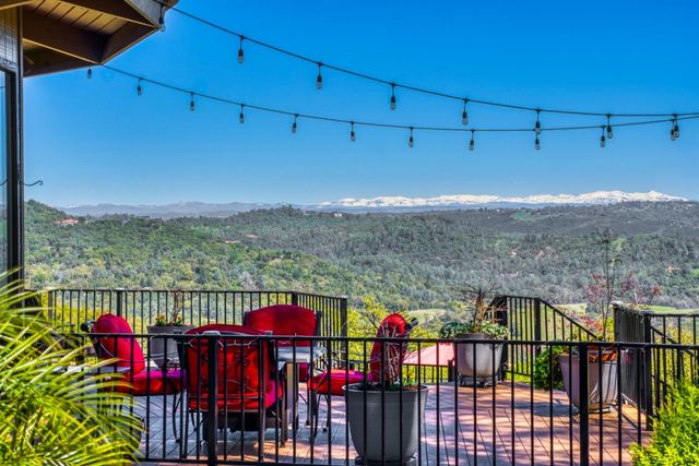 5161 Coyote Pass Rd, Shingle Springs, CA 95682