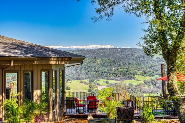 5161 Coyote Pass Rd, Shingle Springs, CA 95682