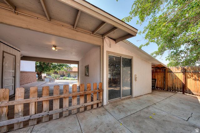 615 ROSETREE LN, Moab, UT 84532