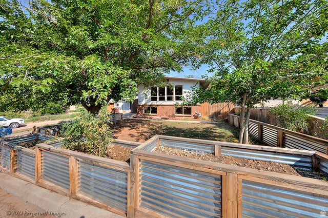 615 ROSETREE LN, Moab, UT 84532