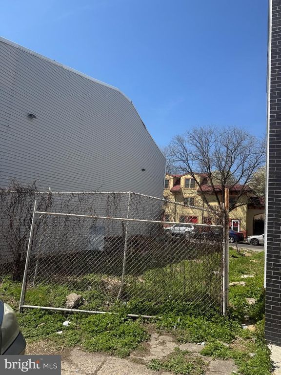 2034 GERMANTOWN AVE, Philadelphia, PA 19122