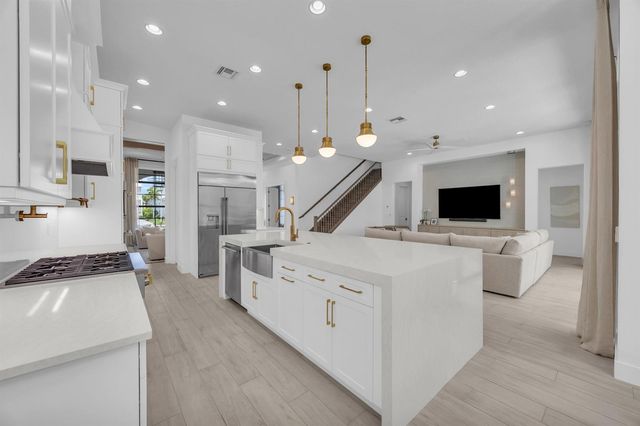 13372 Bernoulli Way, Palm Beach Gardens, FL 33418
