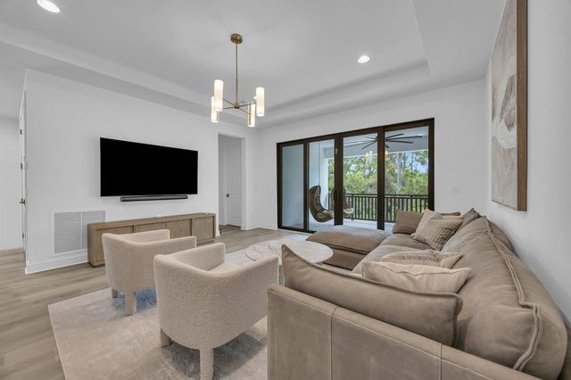 13372 Bernoulli Way, Palm Beach Gardens, FL 33418