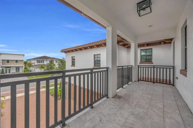 13372 Bernoulli Way, Palm Beach Gardens, FL 33418