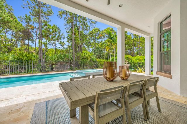 13372 Bernoulli Way, Palm Beach Gardens, FL 33418