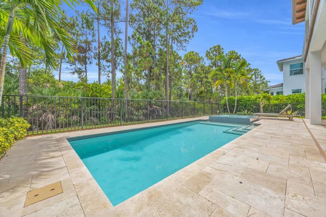 13372 Bernoulli Way, Palm Beach Gardens, FL 33418