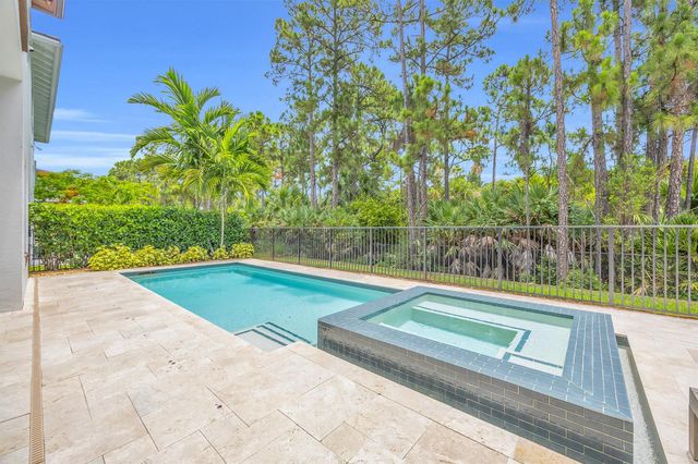 13372 Bernoulli Way, Palm Beach Gardens, FL 33418